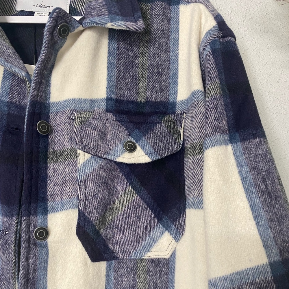 Oversized Flannel Jacket - Picture 8 of 8